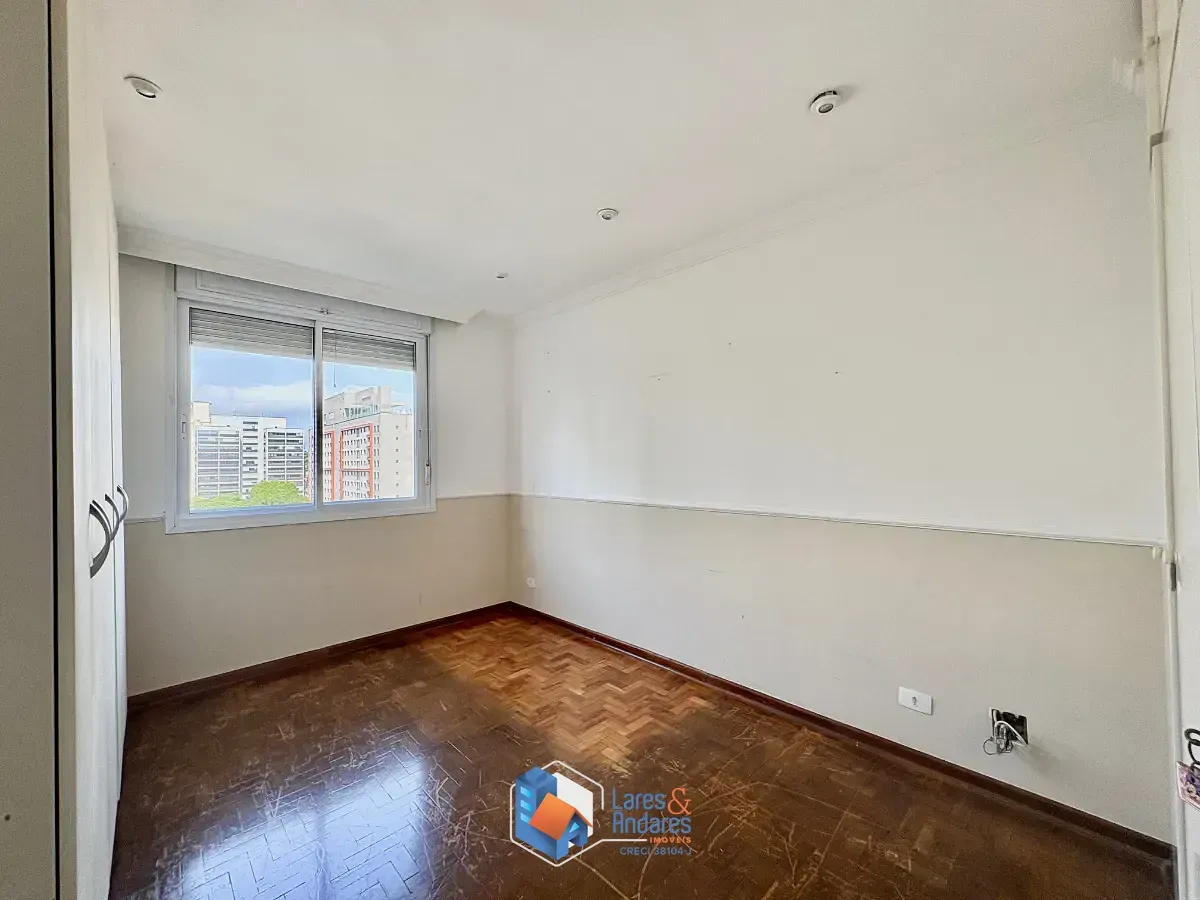 Imagem Apartamento para venda em Chácara Santo Antônio (Zona Sul) com 4 quartos, sendo 1 suíte, 181m²