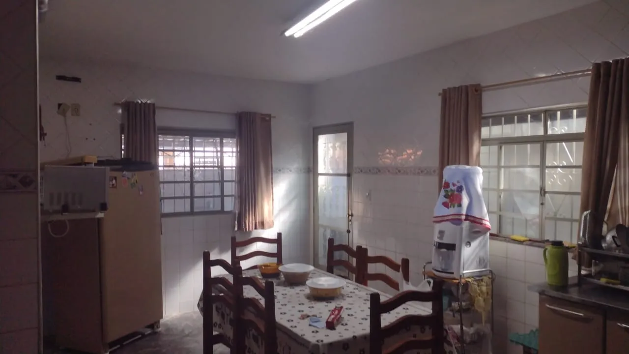 Imagem Casa à venda 3 Quartos, 1 Suite, 6 Vagas, 255.2M², Chácara Tropical, Potim - SP