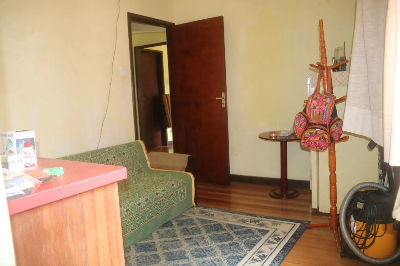 Imagem Casa 7 dormitórios 2 vagas de garagem no bairro Petrópolis