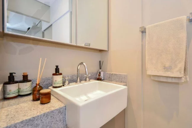 Imagem METRÔ CAMPO BELO * TOTALMENTE MOBILIADO E DECORADO * 01 VAGA