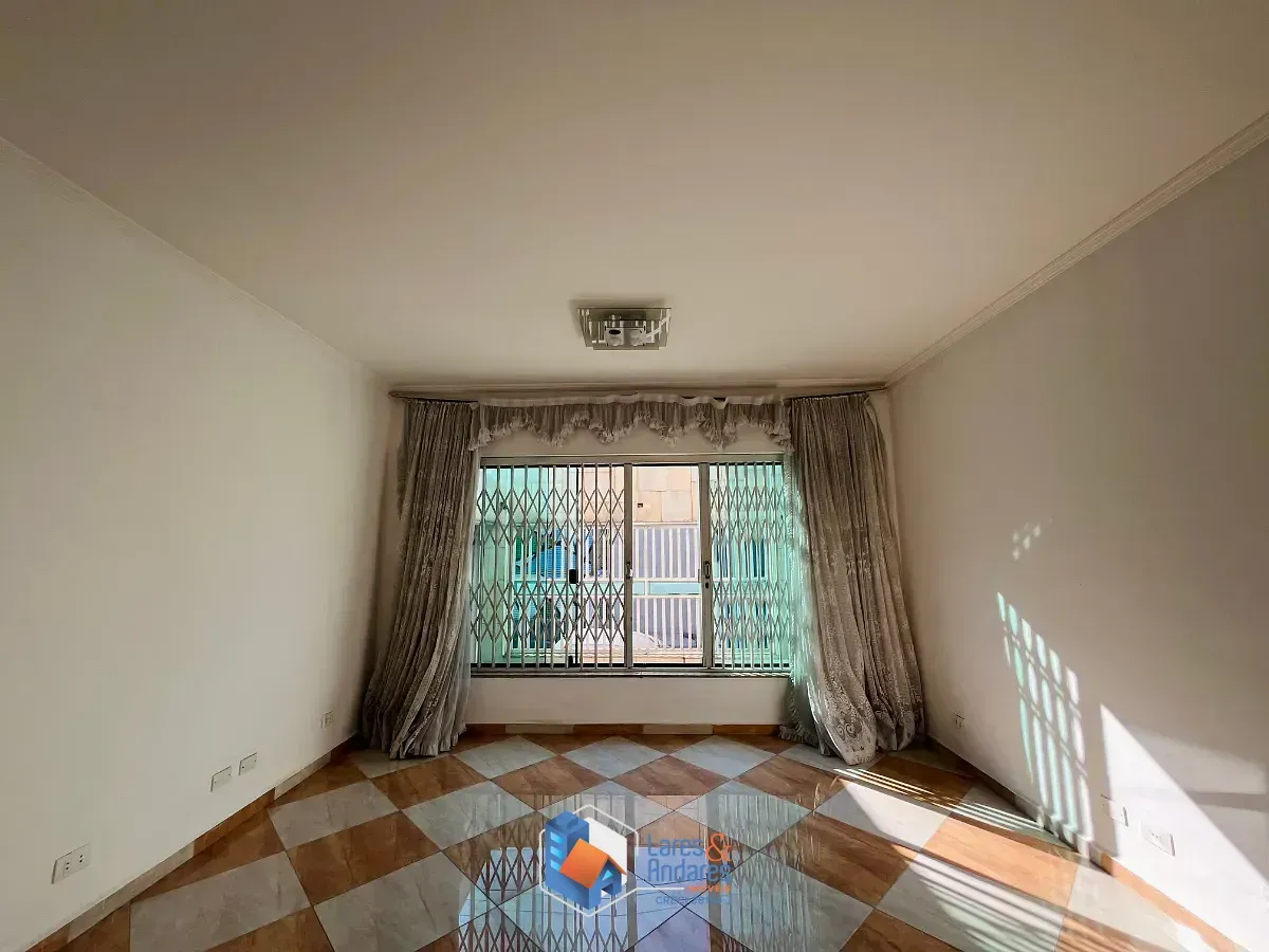 Imagem Sobrado para venda em Vila Moraes com 2 quartos, sendo 2 suítes, 300m²