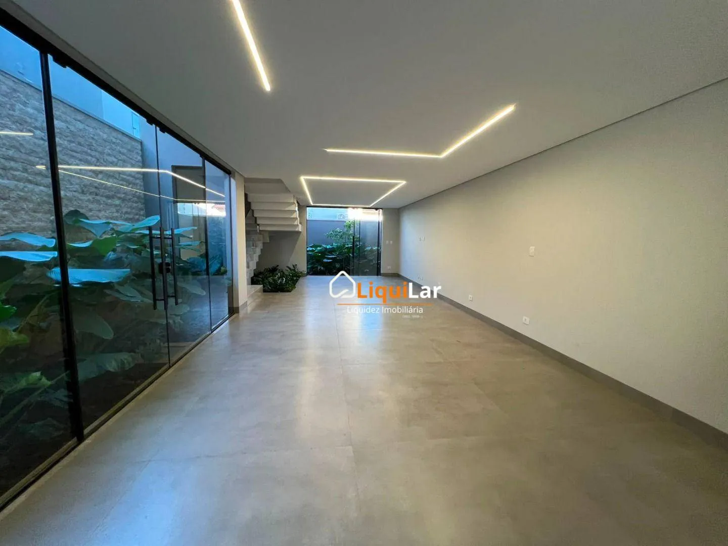 Imagem Sobrado Novo no Carandá Bosque com 3 Suítes, Piscina com Hidromassagem e Espaço Gourmet