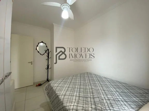 Imagem Apartamento com 3 dormitórios à venda, 103 m² por R$ 780.000,00