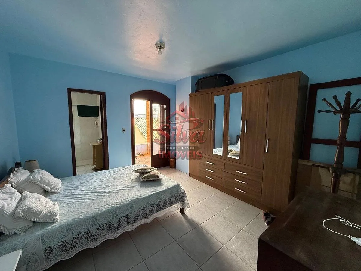 Imagem C1215| Casa 3 suítes a 100m do mar