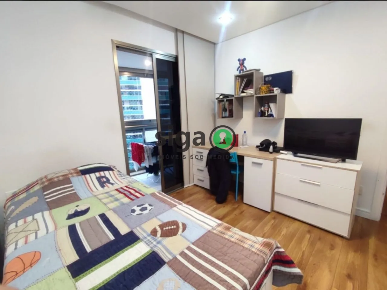 Imagem Apartamento à venda, 210m2 com 3 suítes e 4 vagas no Portal do Morumbi.