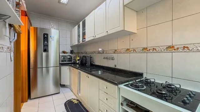 Imagem Apartamento Amplo com Suíte, Sacada Integrada e Vaga