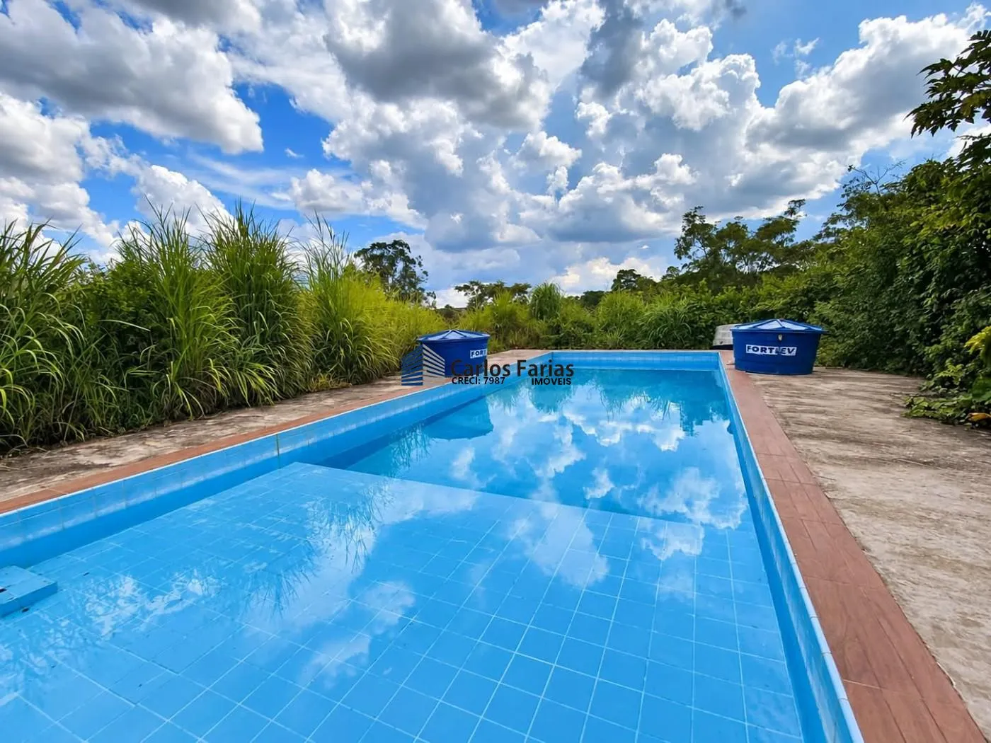 Foto do imóvel Chácara para Venda em Brasília, Setor Habitacional Jardim Botânico, 4 dormitórios, 3 suítes, 4 banheiros, 7 vagas em Rodovia BR-251 - Km 69, 20A - Setor Habitacional Jardim Botânico, Brasília - DF