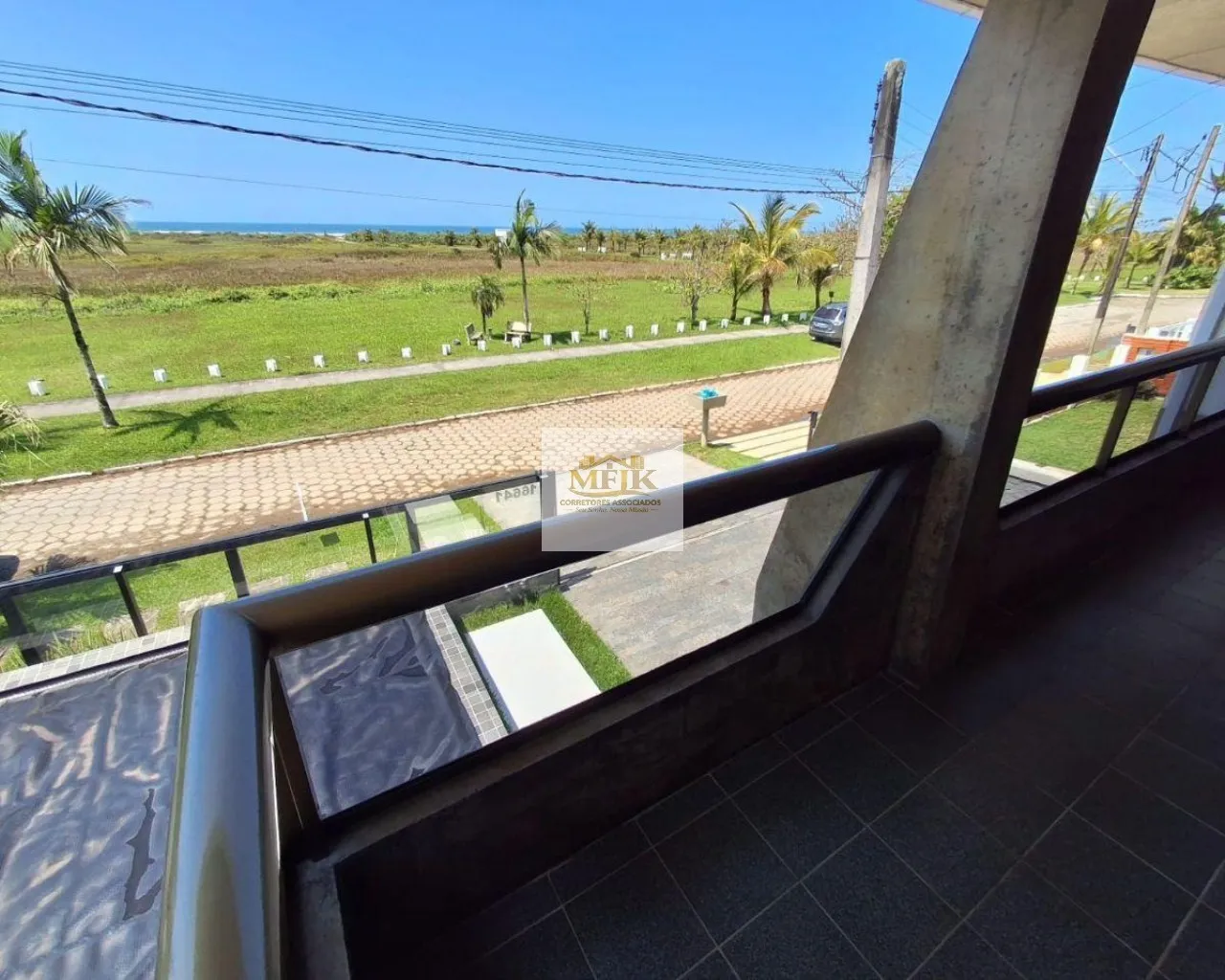 Imagem Imperdível! Casa beira mar com 4 suítes no Atami Norte, Pontal do Paraná-PR - 297m² - 2 vagas - Agende sua visita!