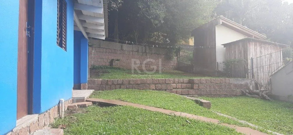 Imagem Casa para Venda - 68m², 2 dormitórios, 1 vaga - Belém Novo