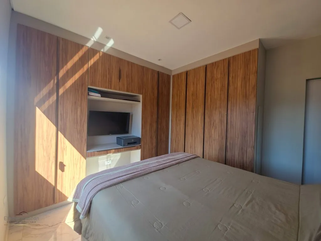 Imagem Casa com 3 quartos a venda no bairro Santa Ângela em Poços de Caldas - MG
