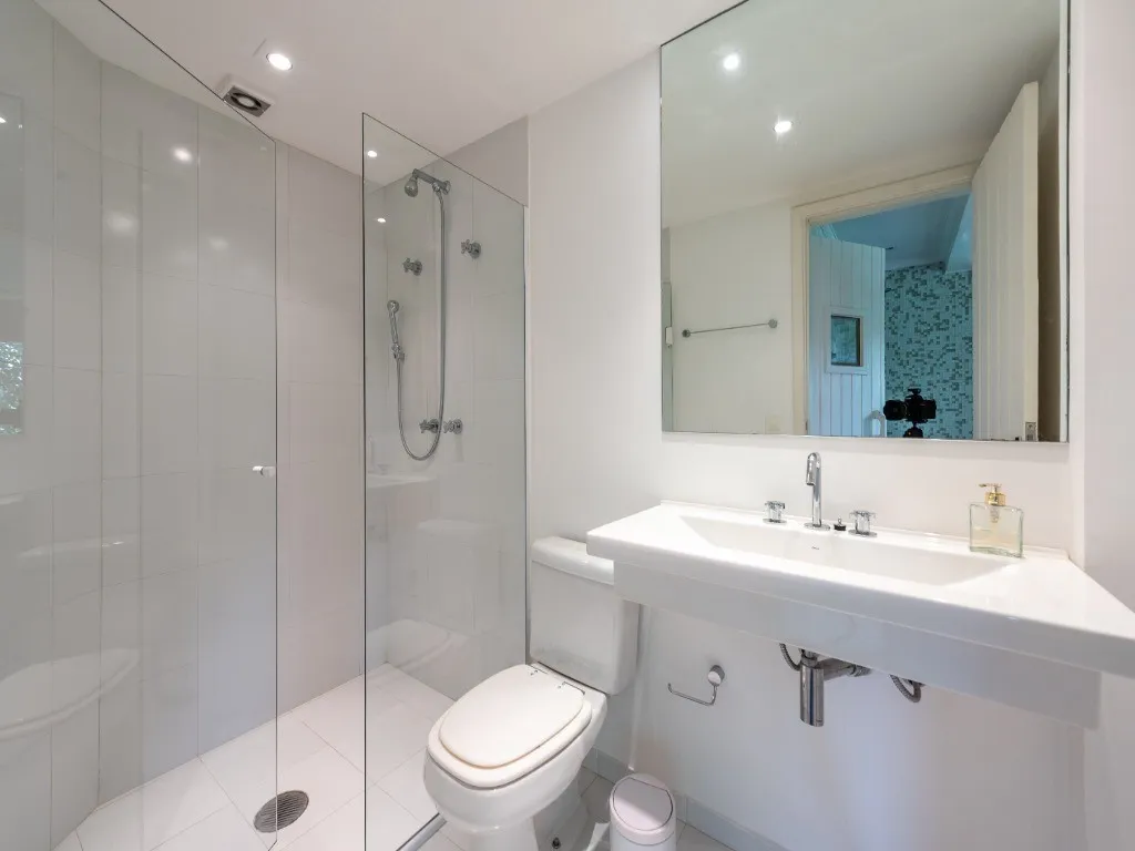 Imagem Casa de luxo em condomínio à venda em Campos do Jordão - 5 quartos, 5 suítes, 5 banheiros, 4 vagas, 900m².