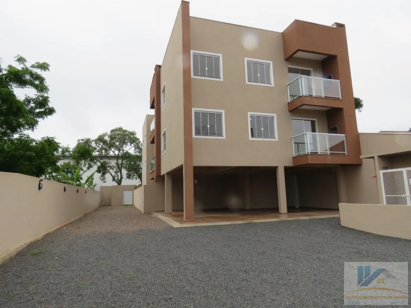 Imagem Apartamento para Venda em São José dos Pinhais, Roseira de São Sebastião, 2 dormitórios, 1 banheiro, 1 vaga