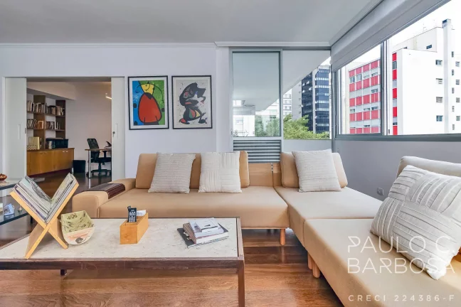 Imagem Higienópolis Venda - 3 Dormitórios (2 Suítes) - 2 Vagas - Mobiliado - 270m²