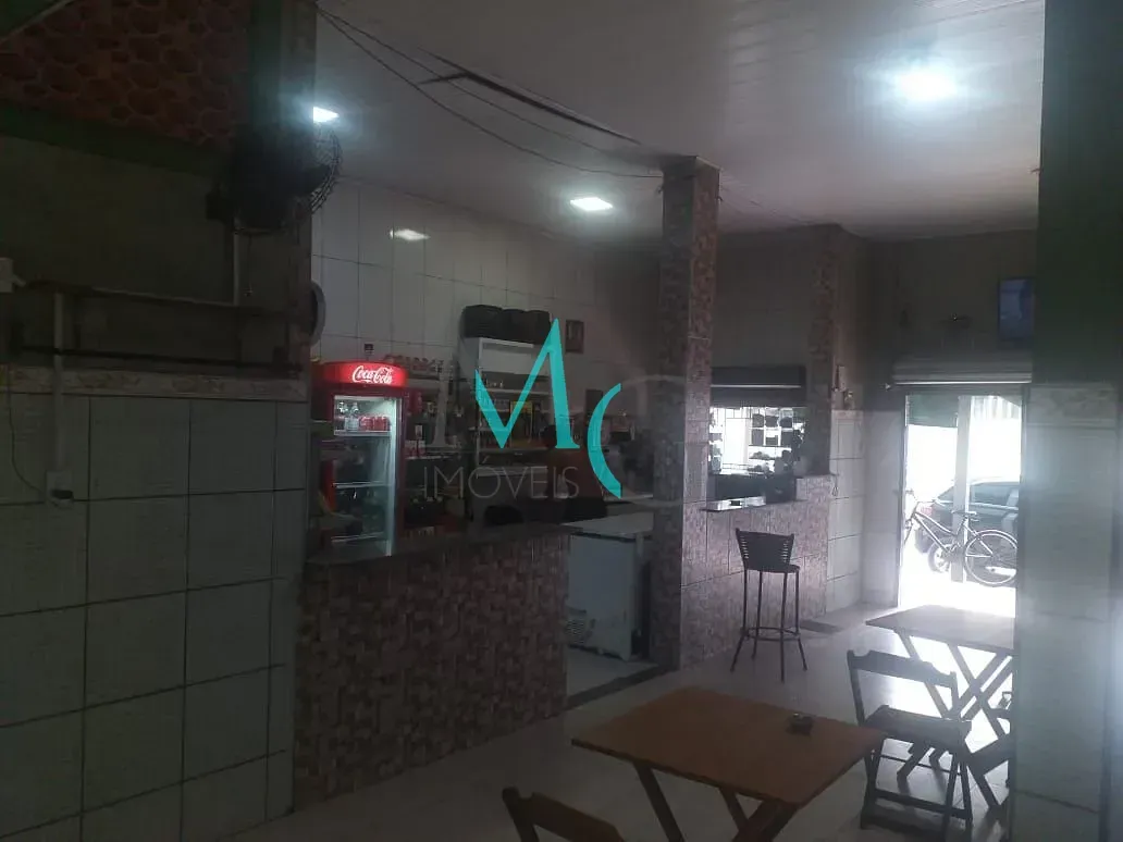 Imagem Imóvel Comercial de 250 m² com Estrutura Comercial e Residencial em cosmos
