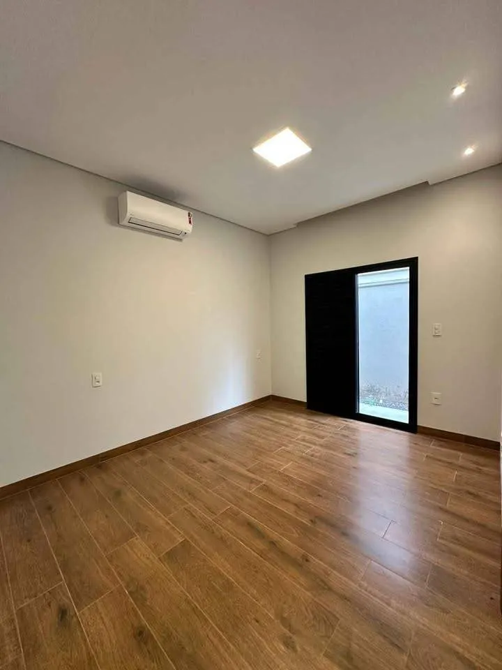 Imagem Casa à venda, Villa Toscana, com 4 quartos, 256m2