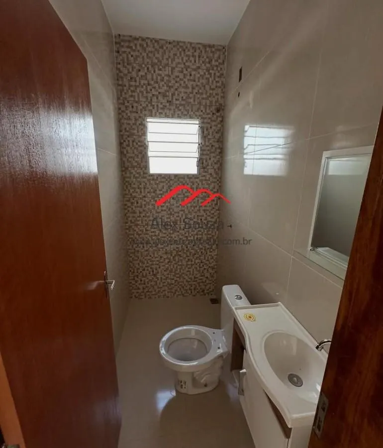 Imagem Casa para Venda em Hortolândia, Jardim São Jorge, 2 dormitórios, 1 suíte, 1 banheiro, 2 vagas