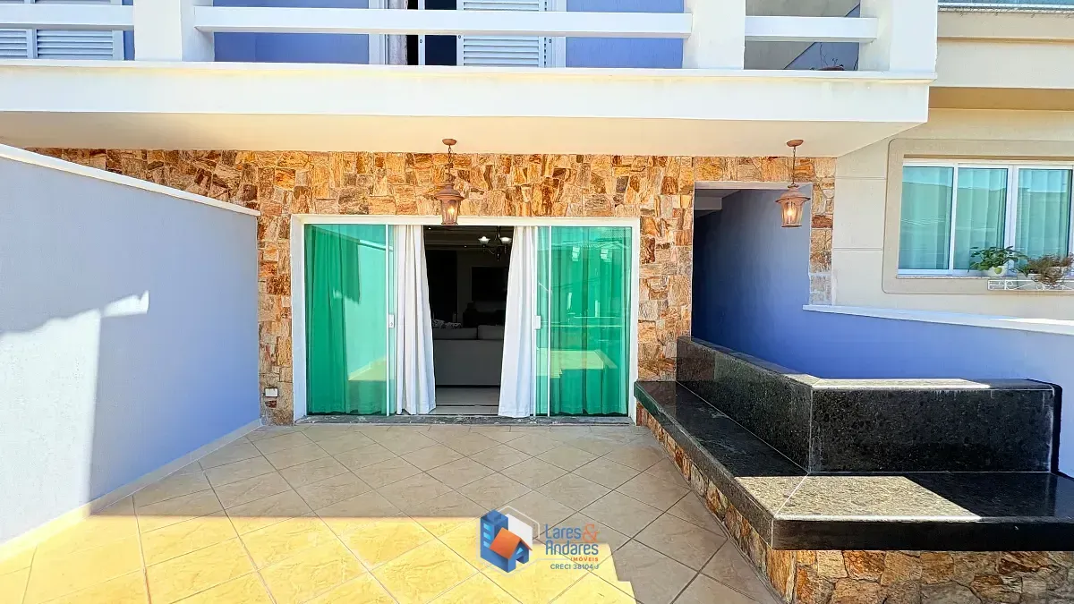 Imagem Sobrado para venda em Jardim Regina com 4 quartos, sendo 1 suíte, 277m²