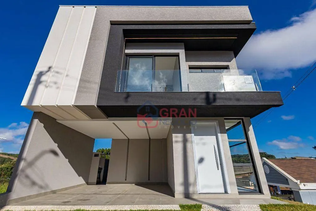 Casa alto padrão a venda próximo ao parque Tingui