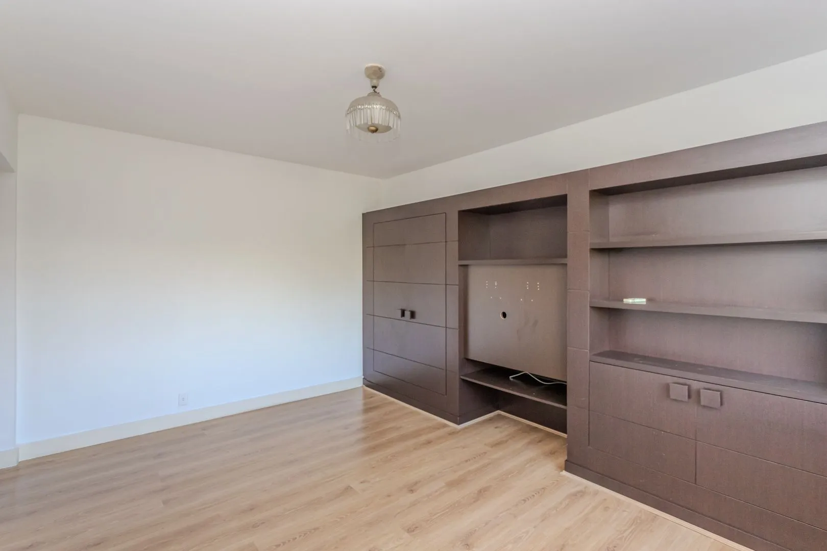 Imagem Apartamento no Moinhos de Vento de 3 dormitórios vaga e infra DESOCUPADO