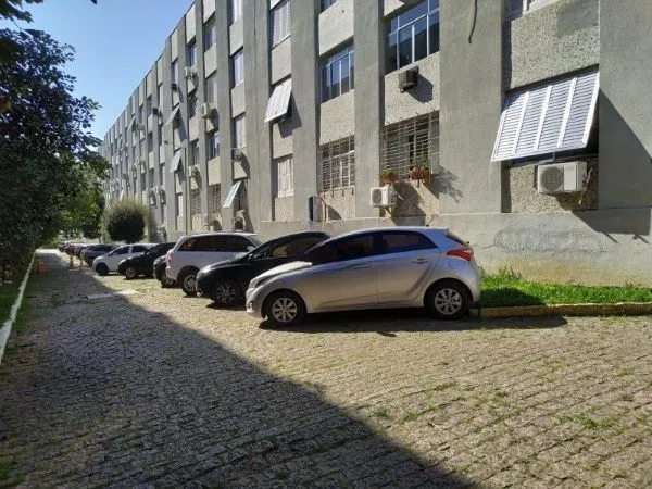 Imagem Apartamento no bairro Medianeira de 3 dormitórios DESOCUPADO