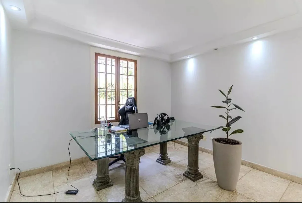 Imagem Casa para Venda em São Paulo, Pacaembu, 3 dormitórios, 1 banheiro, 2 vagas