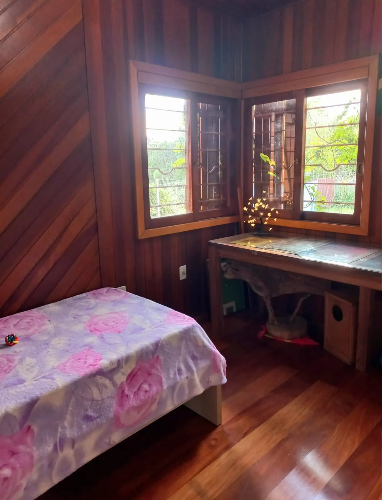 Imagem Excelente casa, 03 dorm com suite, 150 m²
