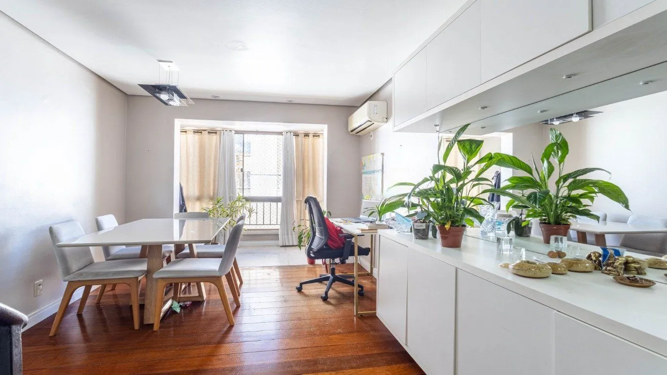 Imagem Cobertura com 2 quarto e 108m² à venda em Centro Histórico, Porto Alegre.