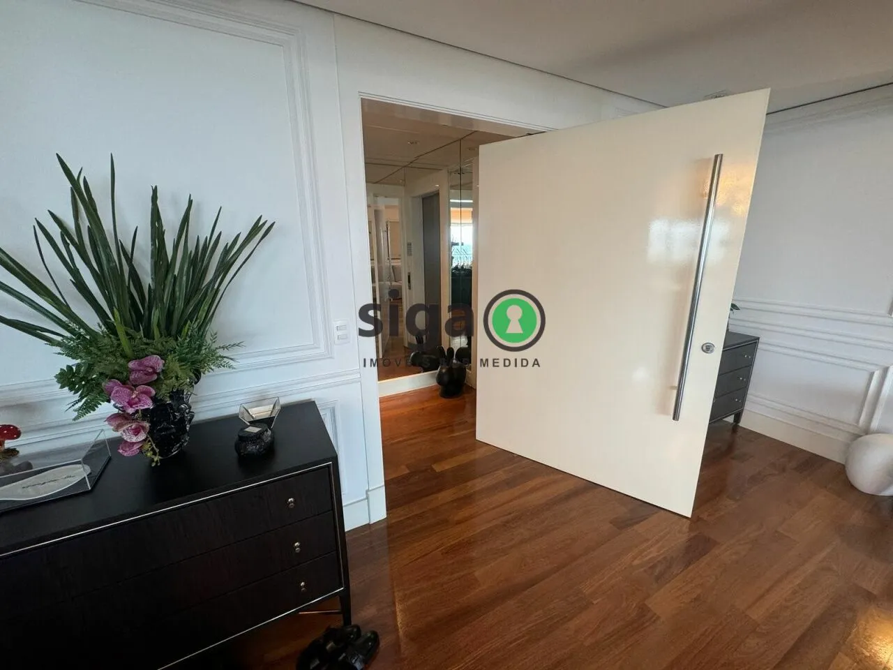 Imagem Apartamento a venda com 4 quartos/ 4suítes no PARAISO