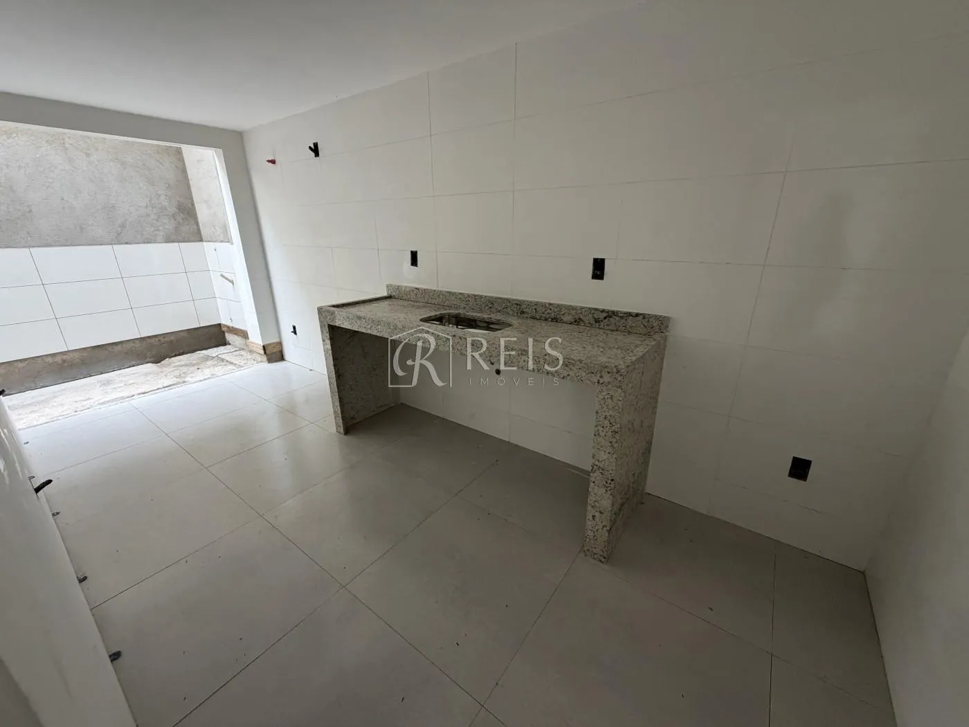 Imagem Casa para Venda em Rio das Ostras, Chácara Mariléa, 3 dormitórios, 2 suítes, 3 banheiros, 1 vaga