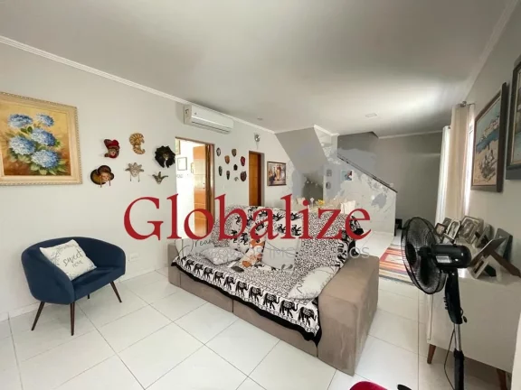 Imagem Lindo Sobrado com 150m², 3 dormitórios (3 suítes) à venda na Vila Mathias por R$850.000,00.