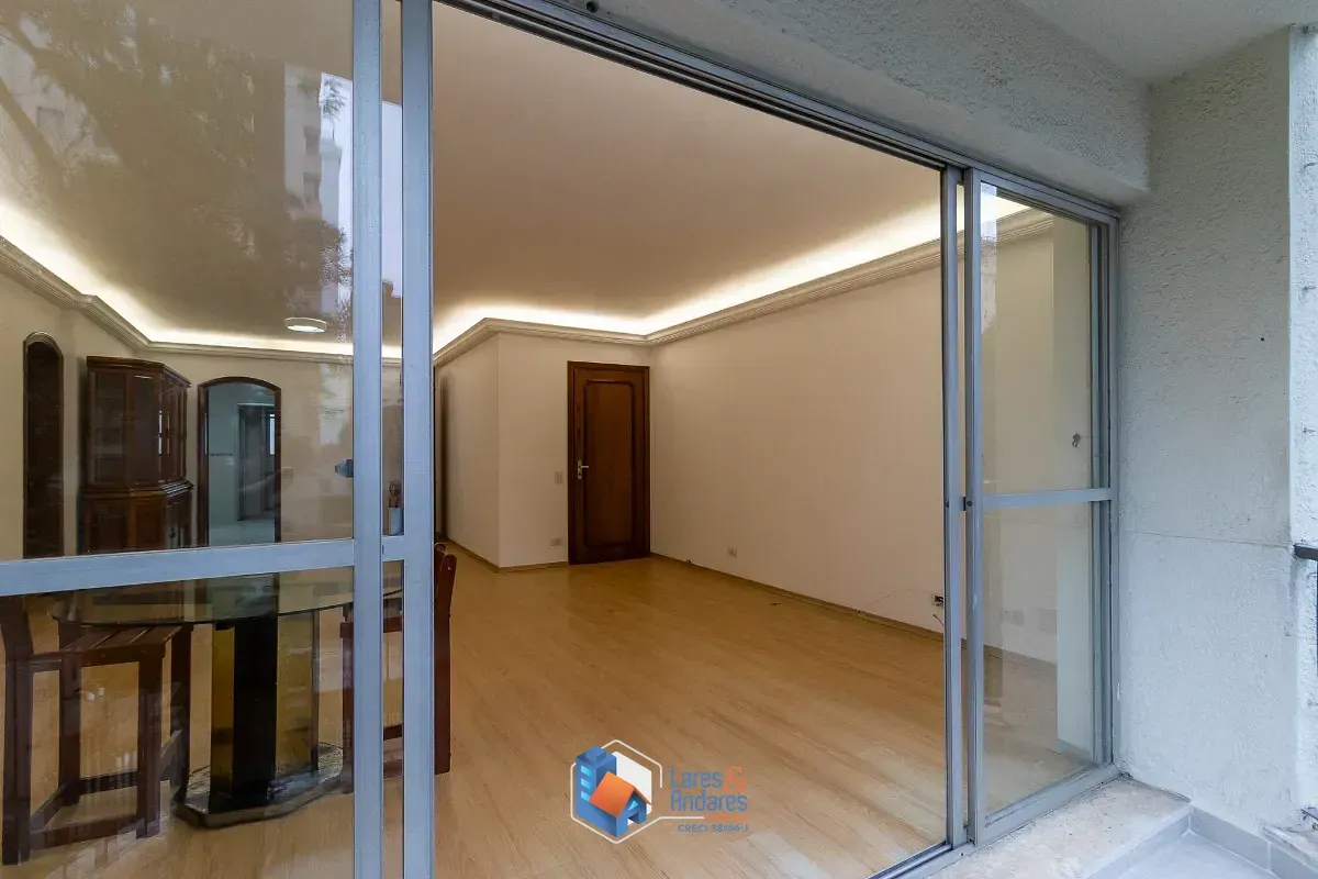 Imagem Apartamento para venda em Moema com 3 quartos, sendo 1 suíte, 172m²