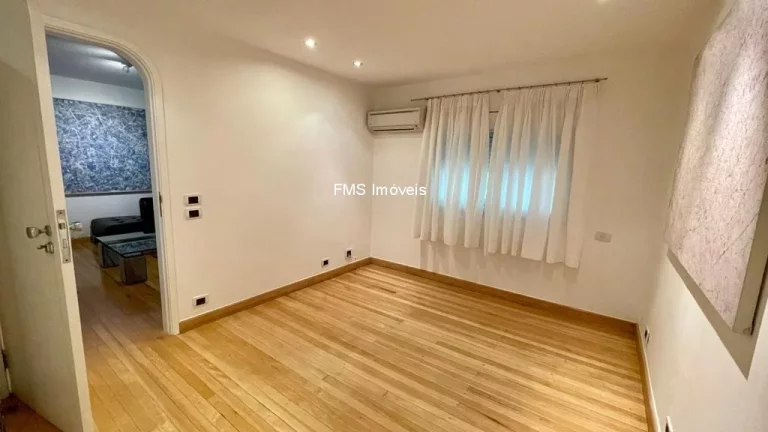 Imagem Imperdível oportunidade de investimento: Apartamento de luxo com 3 quartos e 210m² na Cerqueira César, São Paulo-SP