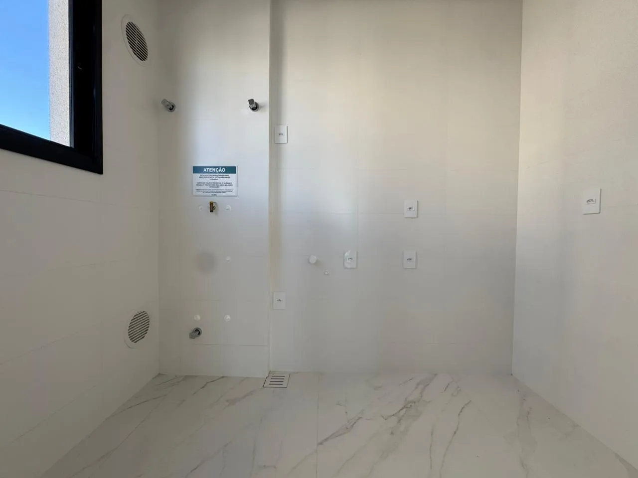 Imagem Apartamento com vista para o mar à venda com 210m2 por R$ 4.200.000,00