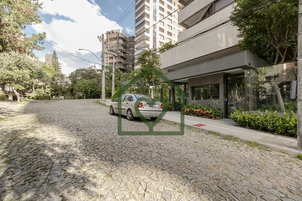 Imagem Cobertura Triplex com 3 dormitórios, sendo 2 suítes e gabinete + Terraços, Sauna e Fitness privat...