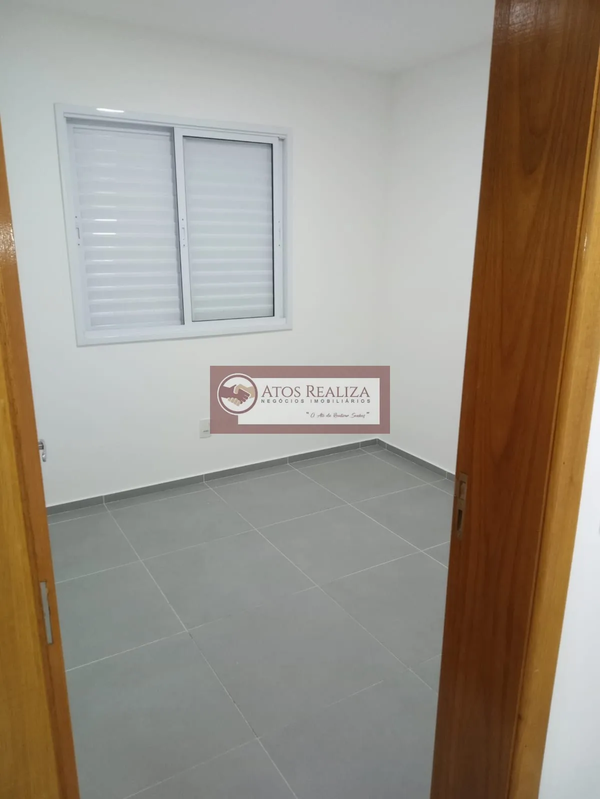 Imagem Alugo casa estilo apartamento de 2 dormitórios, sala, cozinha, banheiro e área de serviço, no Jardim Sao Benedito, na região da estação primavera, São Paulo - 65M² por R$ 1.500 locação. Oportunidade