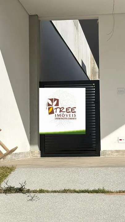 Imagem VENDA DE CASA TÉRREA NO CONDOMÍNIO ARUÃ BRISAS, EM MOGI DAS CRUZES/SP, 321m² com 3 suítes, churrasqueira, piscina e 4 vagas para autos. CONSULTE-NOS.