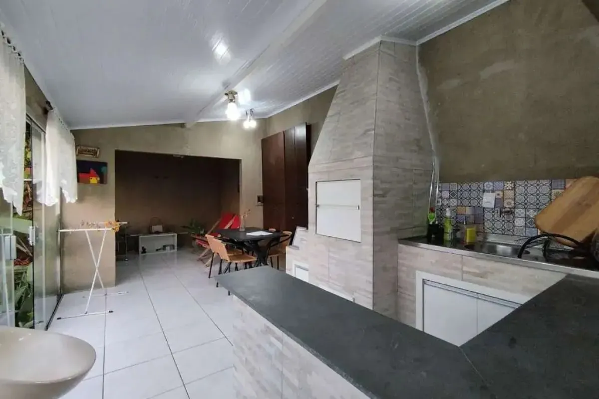 Imagem Sobrado com suíte, piscina e espaço gourmet no Jardim Sabará