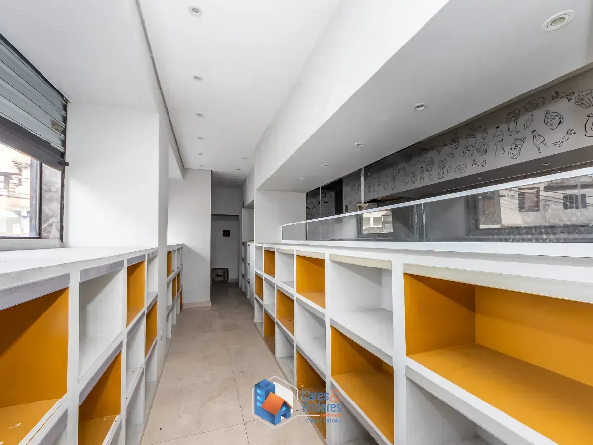 Imagem Conjunto comercial para venda em Vila Brasilândia, 264m²