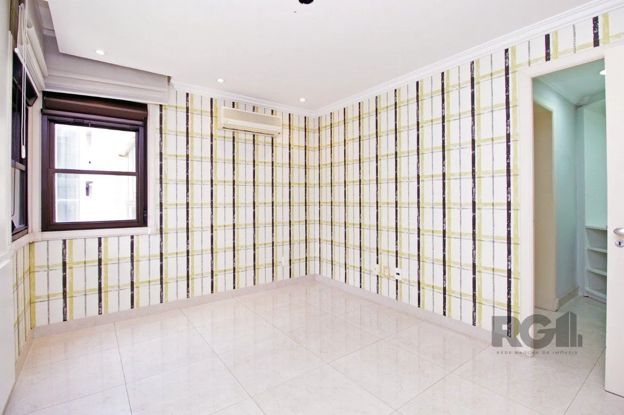 Imagem Apartamento com 4 suítes localizado no bairro Moinhos De Vento em Porto Alegre/RS.