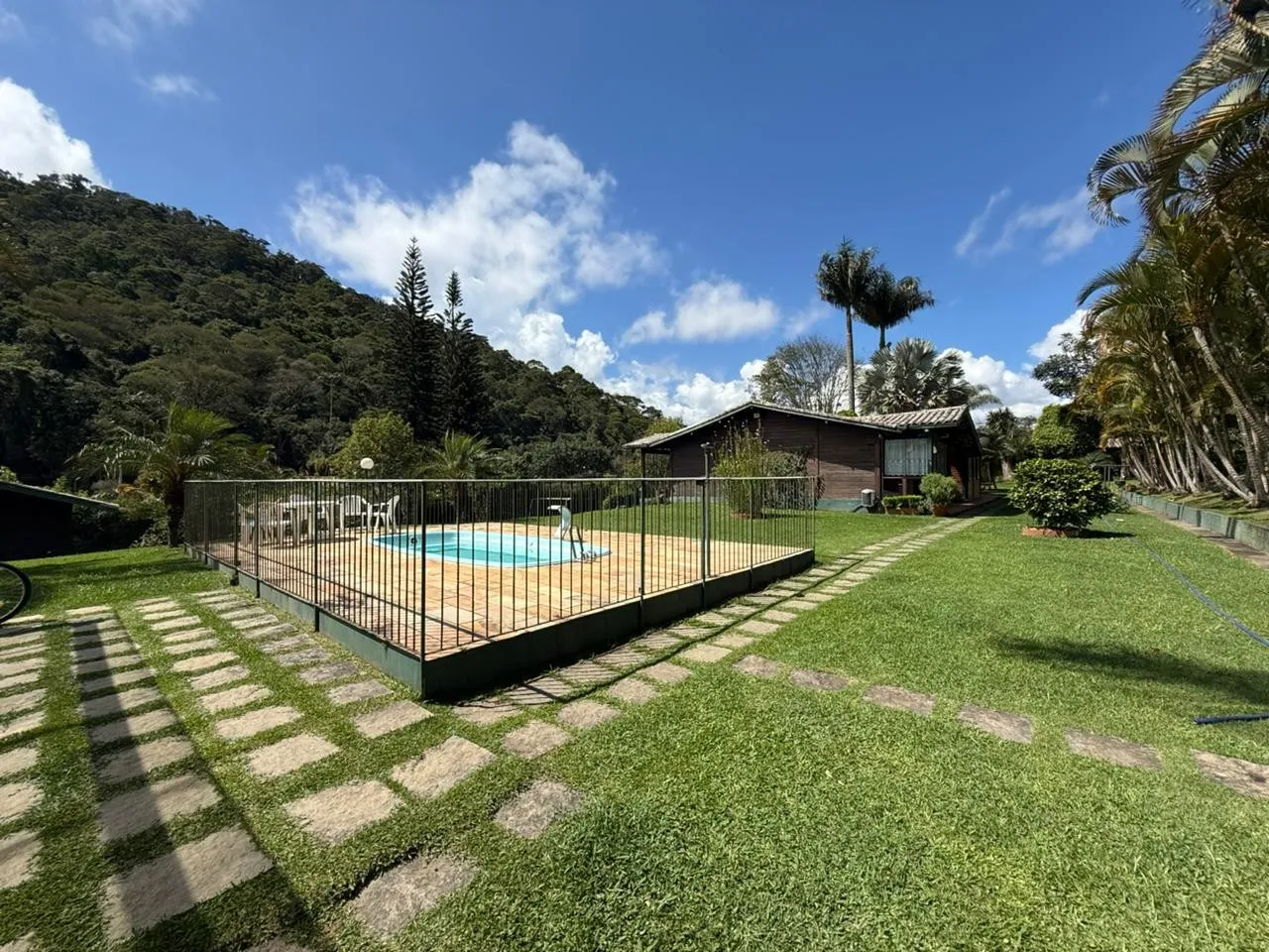Foto do imóvel Casa em Condomínio para Venda em Teresópolis / RJ em Estrada Teresópolis-Friburgo