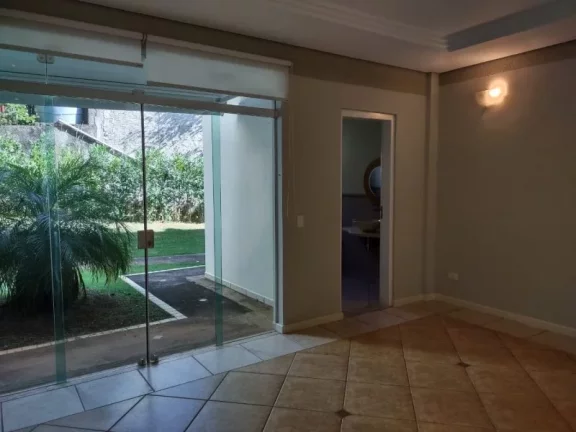 Imagem Casa à Venda no Condomínio Cabreúva-SP