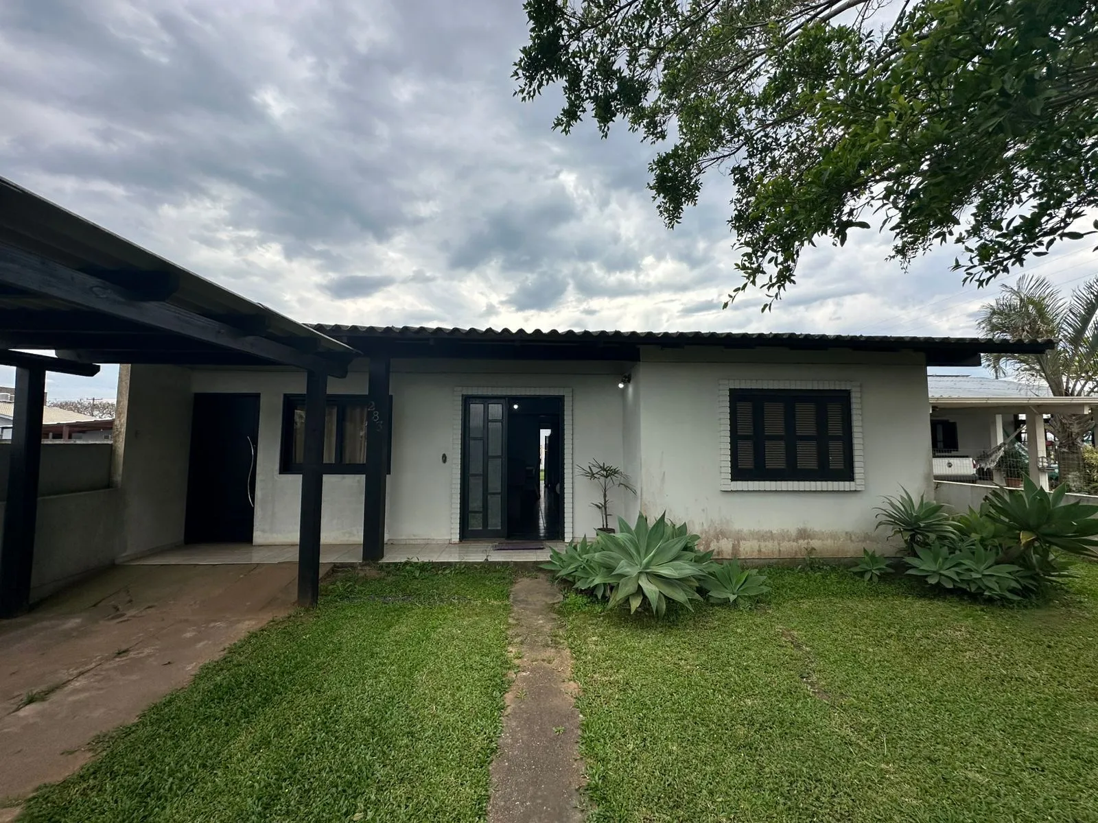 Imagem Casa à venda em Torres, com 4 quartos, 170m2