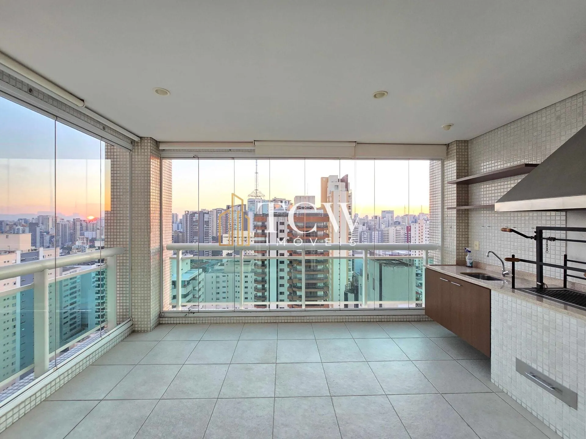 Imagem Apartamento 3 Suítes em Aclimação SP