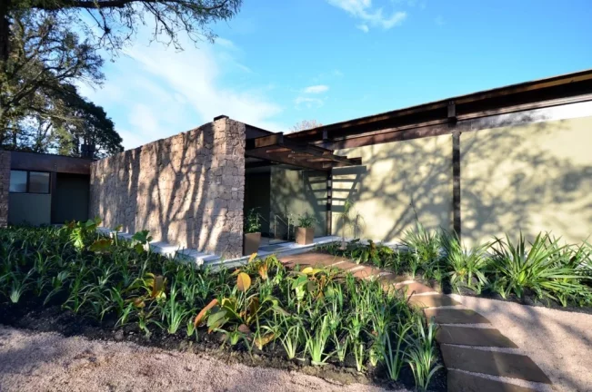 Imagem Casa em Condomínio para venda no bairro Pedra Redonda em Porto Alegre