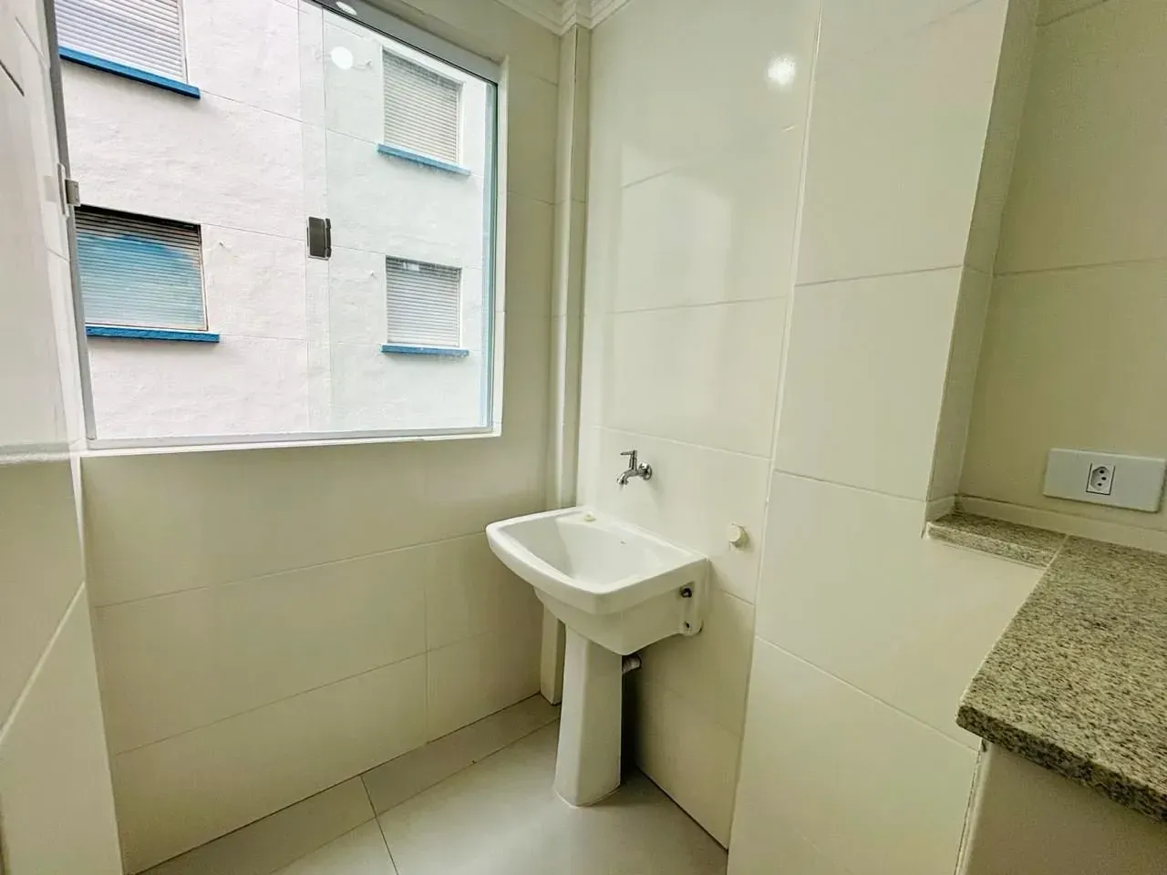 Imagem Apartamento com 1 Quarto à Venda, 30 m² em Embaré - Santos