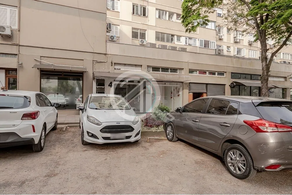Imagem DESOCUPADA. LOJA com 49,77 m², de frente a rua projetada, Cond Parque Castor Farroupilha, Bloco Bet...