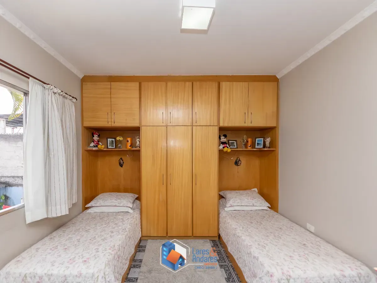 Imagem Sobrado para venda em Sítio da Figueira com 3 quartos, 176m²