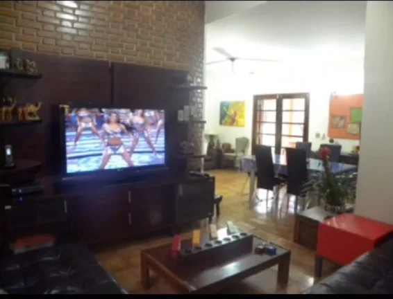 Imagem Casa espaçosa com piscina - Aluguel Temporário - Praia das Toninhas - Ate 18 pessoas