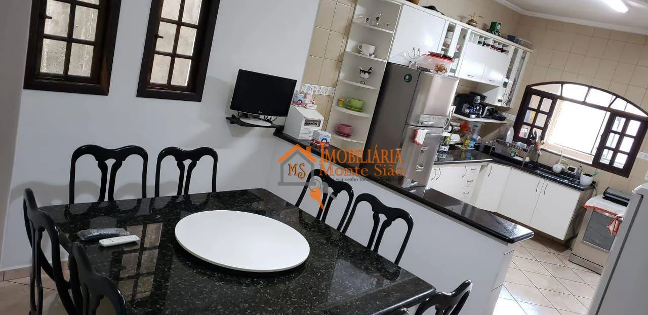 Imagem Sobrado com 3 dormitórios à venda, 232 m² por R$ 499.000,00 - Presidente Dutra - Guarulhos/SP