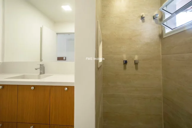 Imagem Apartamento à venda no bairro Itaim Bibi com 2 suítes, 1 vaga, 80m².